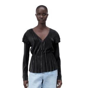 Zara Women Size M Blouse black V Neck Long Sleeve Ruffle Top Elastic Waist